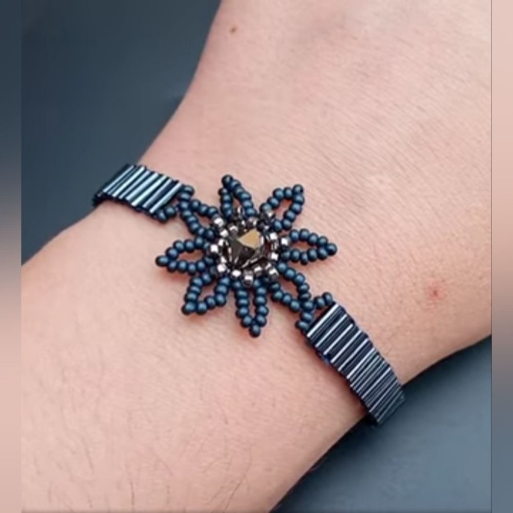Beaded bracelet